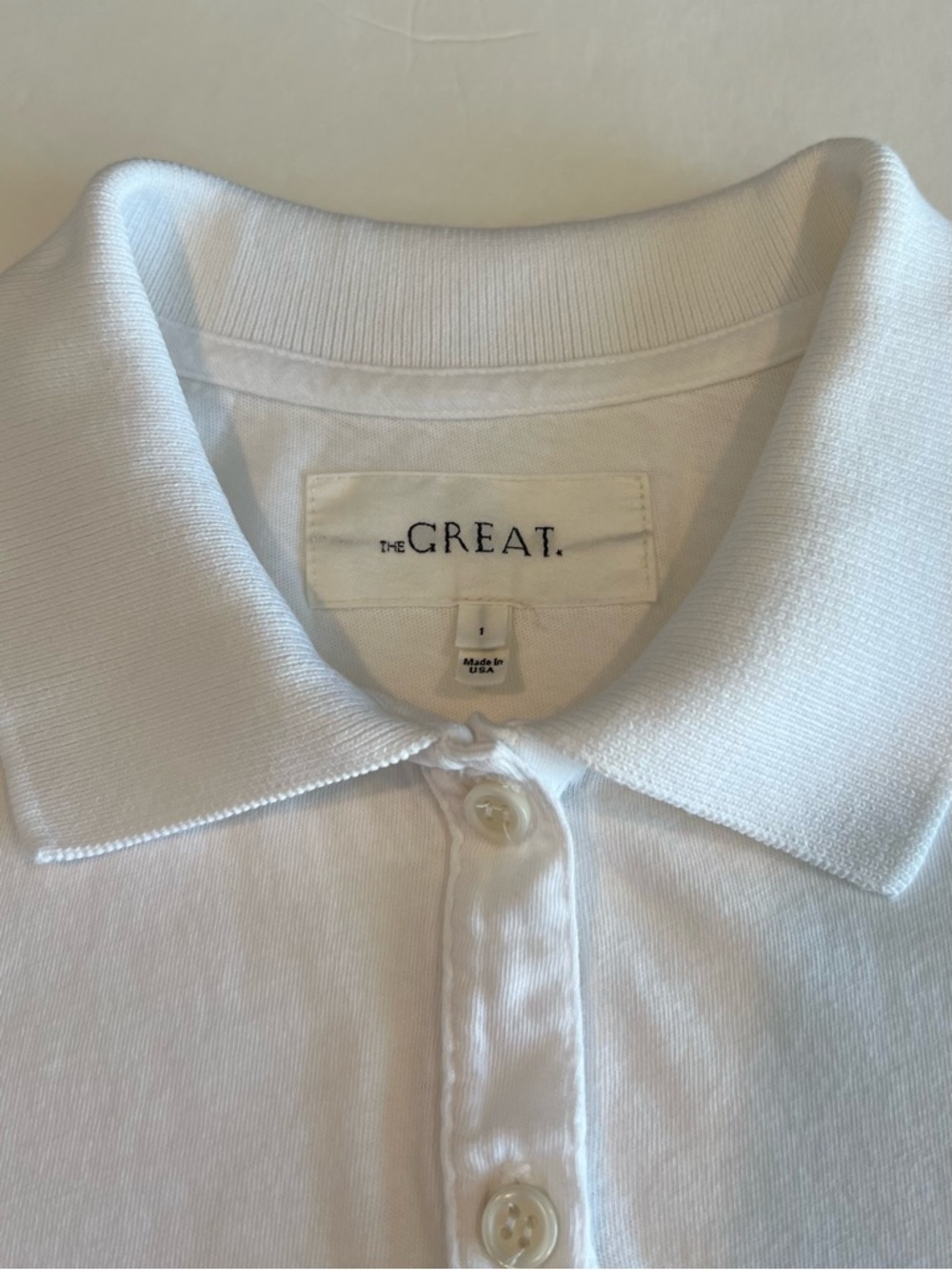 THE GREAT. A vintage inspired white polo tee in true white. - Picture 4 of 6